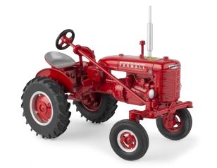 Tomy ERTL 1:16 Farmall® A with FFA Logo (Die-cast body)